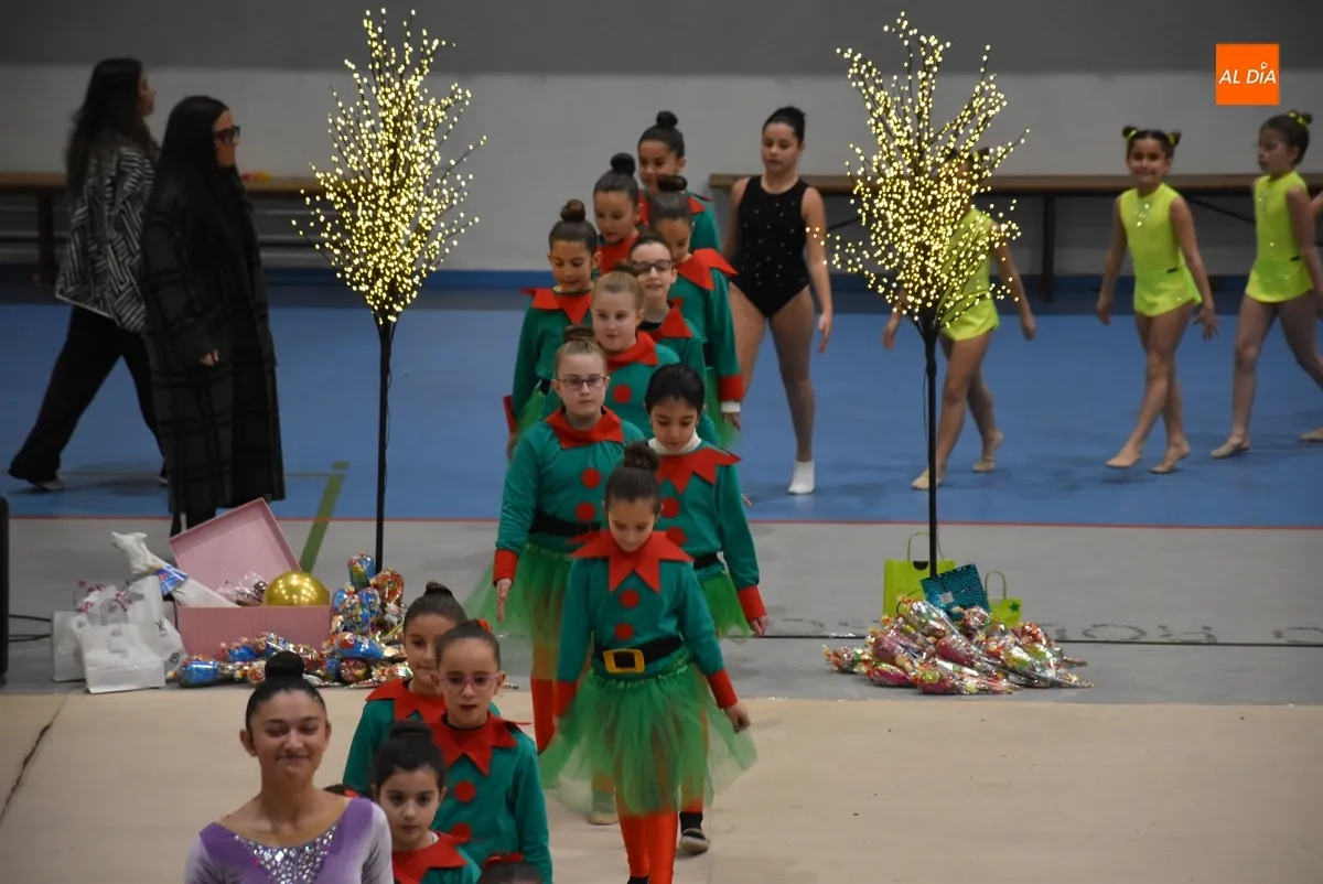 Foto 6 - El Club &Iacute;taca da lo mejor de s&iacute; ante familiares y amigos en su gala de Navidad