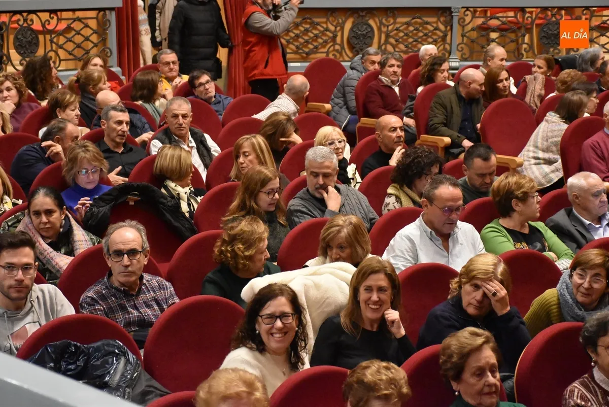 Foto 4 - La Banda de M&uacute;sica pone el broche con su esp&iacute;ritu navide&ntilde;o al 2024 del Teatro Nuevo