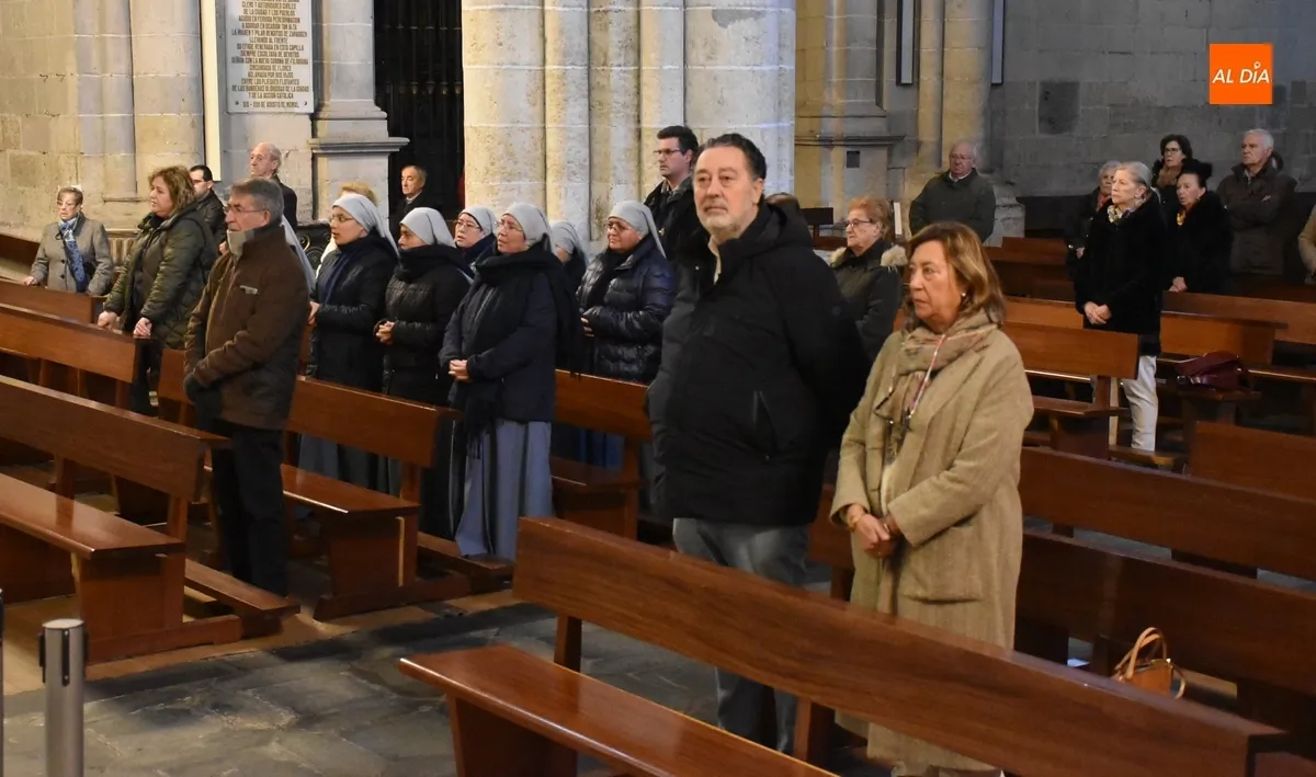 Foto 7 - El Obispo preside en la Catedral la Misa Estacional con motivo de la Natividad del Se&ntilde;or