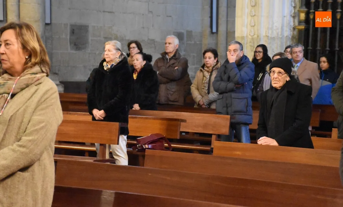 Foto 9 - El Obispo preside en la Catedral la Misa Estacional con motivo de la Natividad del Se&ntilde;or