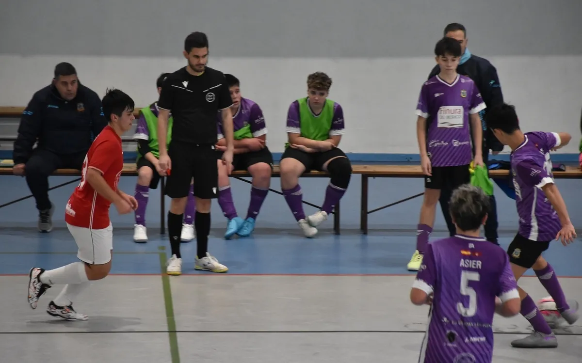 Foto 11 - #M [20|22 DIC] Contundente goleada para cerrar el a&ntilde;o del III Cadete ante un rival parejo en la tabla