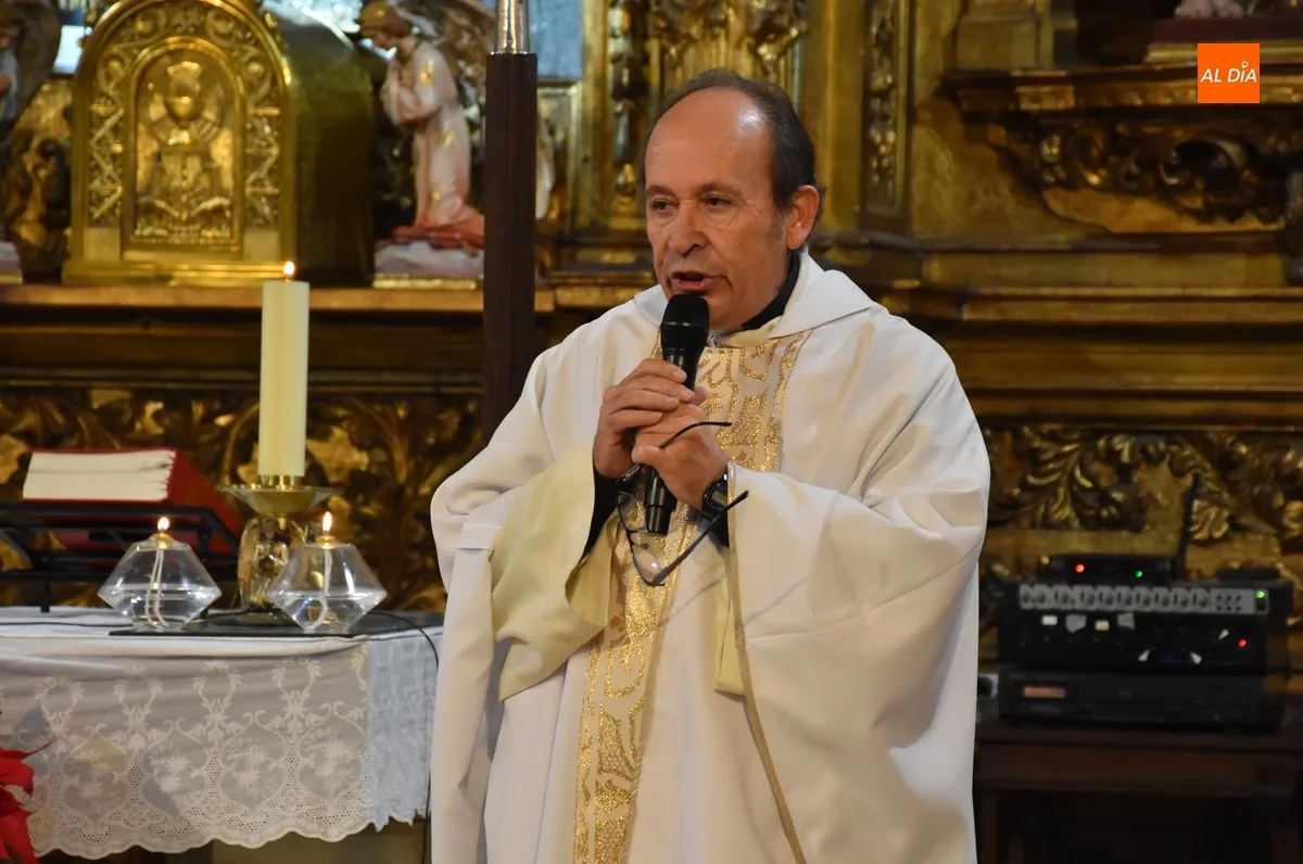 Foto 2 - Tello regala a la Parroquia de San Andr&eacute;s un cuadro de su creaci&oacute;n