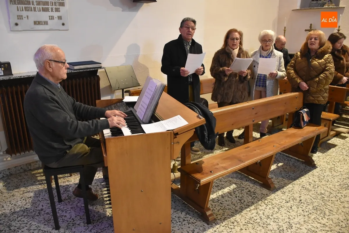 Foto 4 - Tello regala a la Parroquia de San Andr&eacute;s un cuadro de su creaci&oacute;n