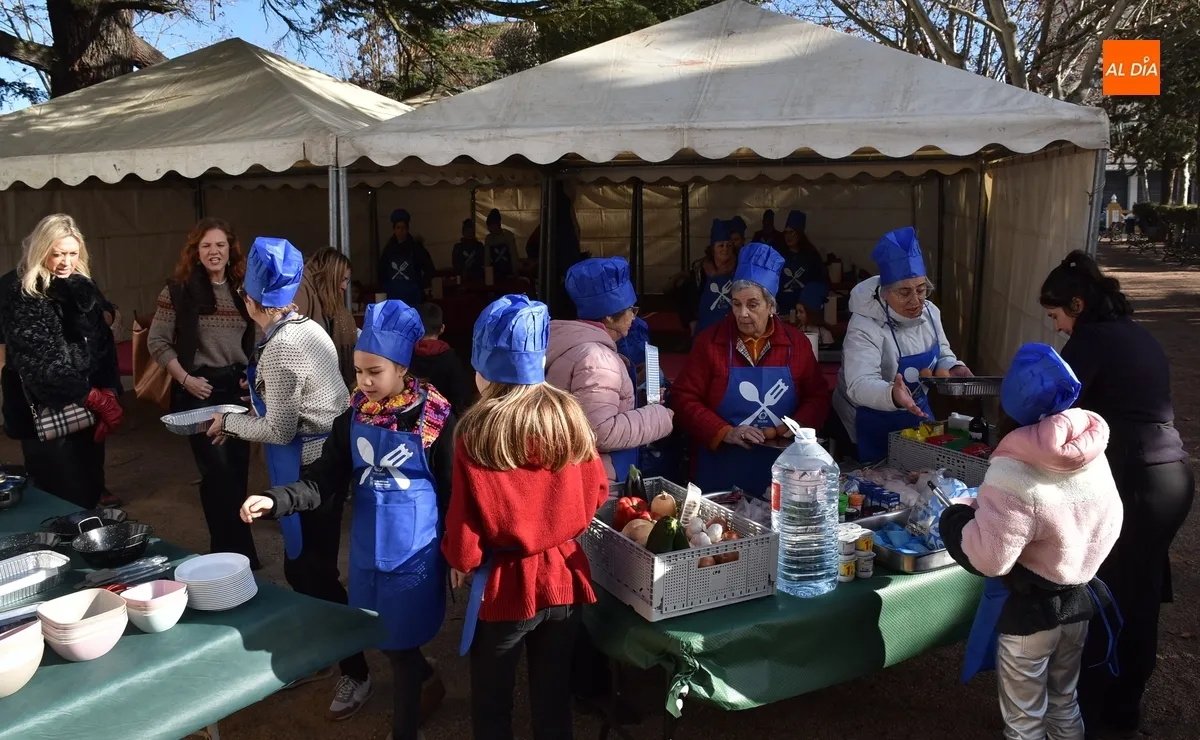 Foto 10 - Los &lsquo;Tomates callejeros&rsquo; de Celia y Pilar ganan la animada 1&ordf; sesi&oacute;n del concurso de cocina intergeneracional