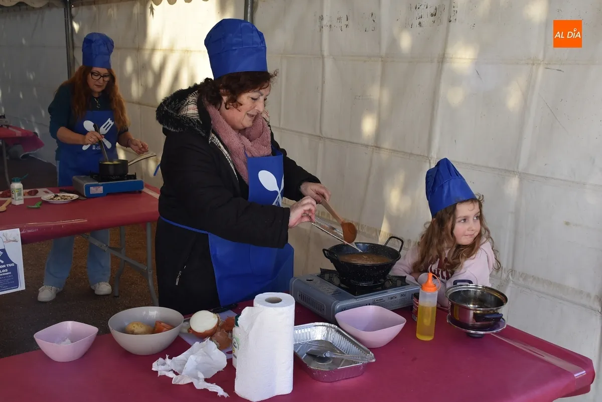 Foto 11 - Los &lsquo;Tomates callejeros&rsquo; de Celia y Pilar ganan la animada 1&ordf; sesi&oacute;n del concurso de cocina intergeneracional