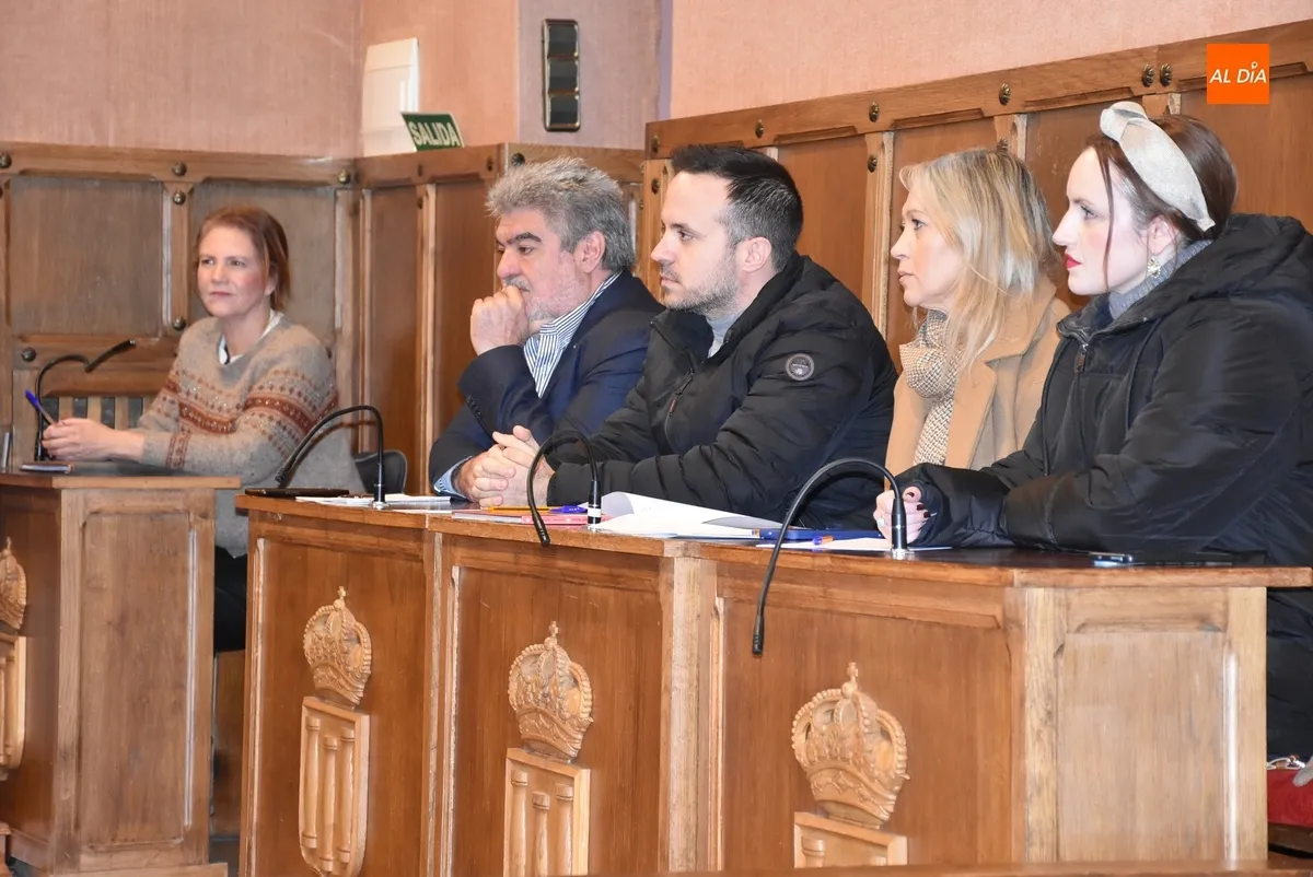 Foto 2 - Aprobado el Presupuesto para 2025 con un debate centrado en impuestos, el ICIO de las placas y Terralba