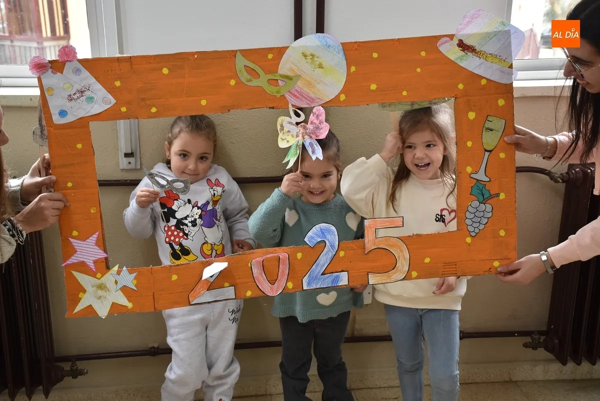 Foto 5 - Conciliamos da la bienvenida al 2025 con sus propias Campanadas