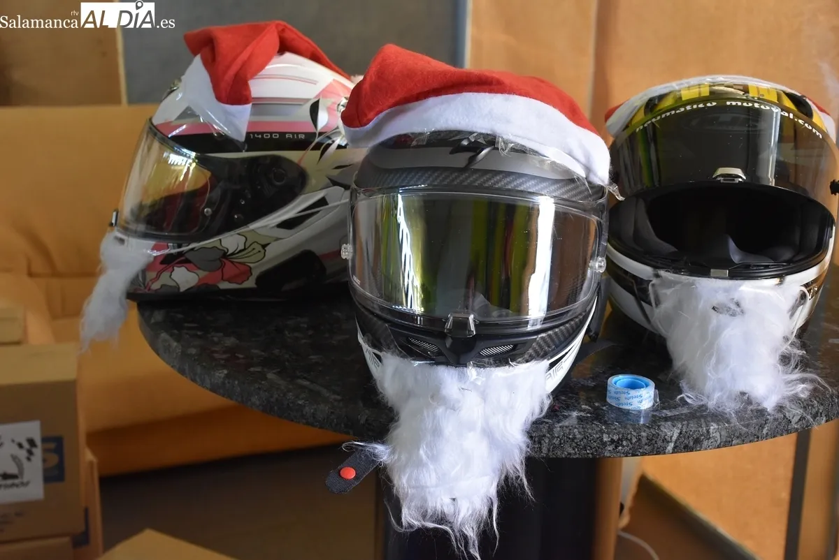Foto 6 - Los moteros mirobrigenses se visten de Pap&aacute; Noel con el objetivo de ayudar a Valencia