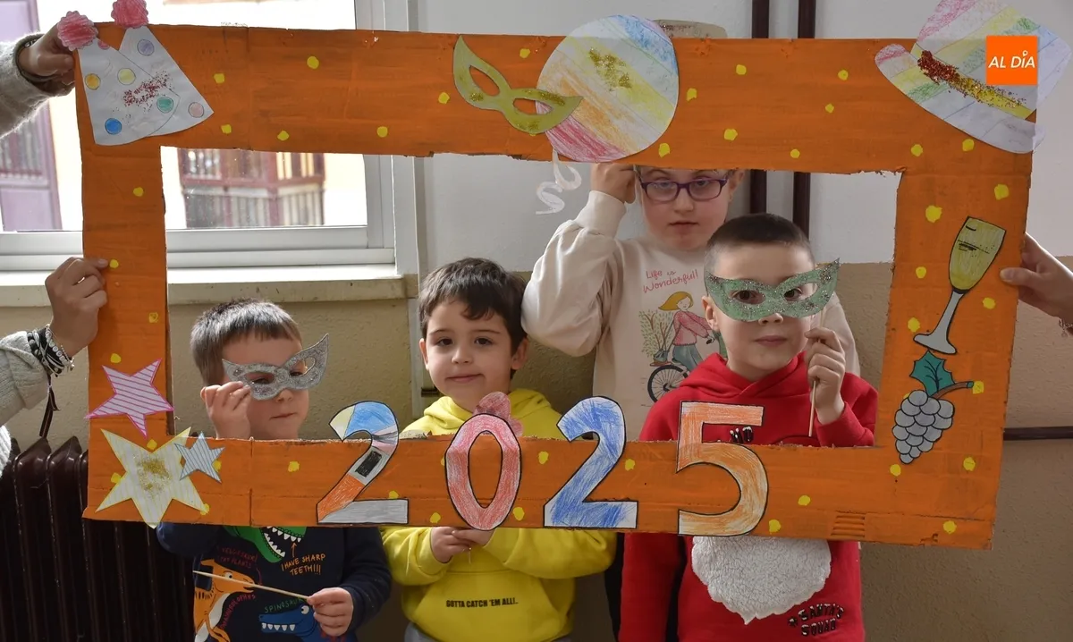 Foto 6 - Conciliamos da la bienvenida al 2025 con sus propias Campanadas