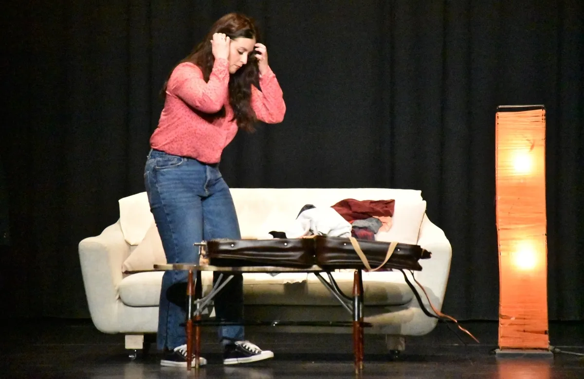 Foto 7 - Elarteteatro se encarga de bajar el tel&oacute;n del semestre teatral en Ciudad Rodrigo