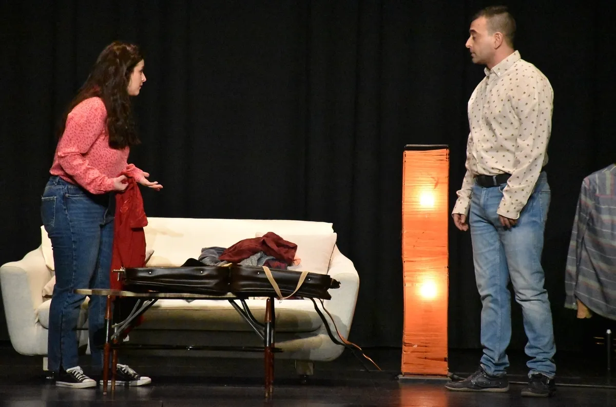 Foto 9 - Elarteteatro se encarga de bajar el tel&oacute;n del semestre teatral en Ciudad Rodrigo