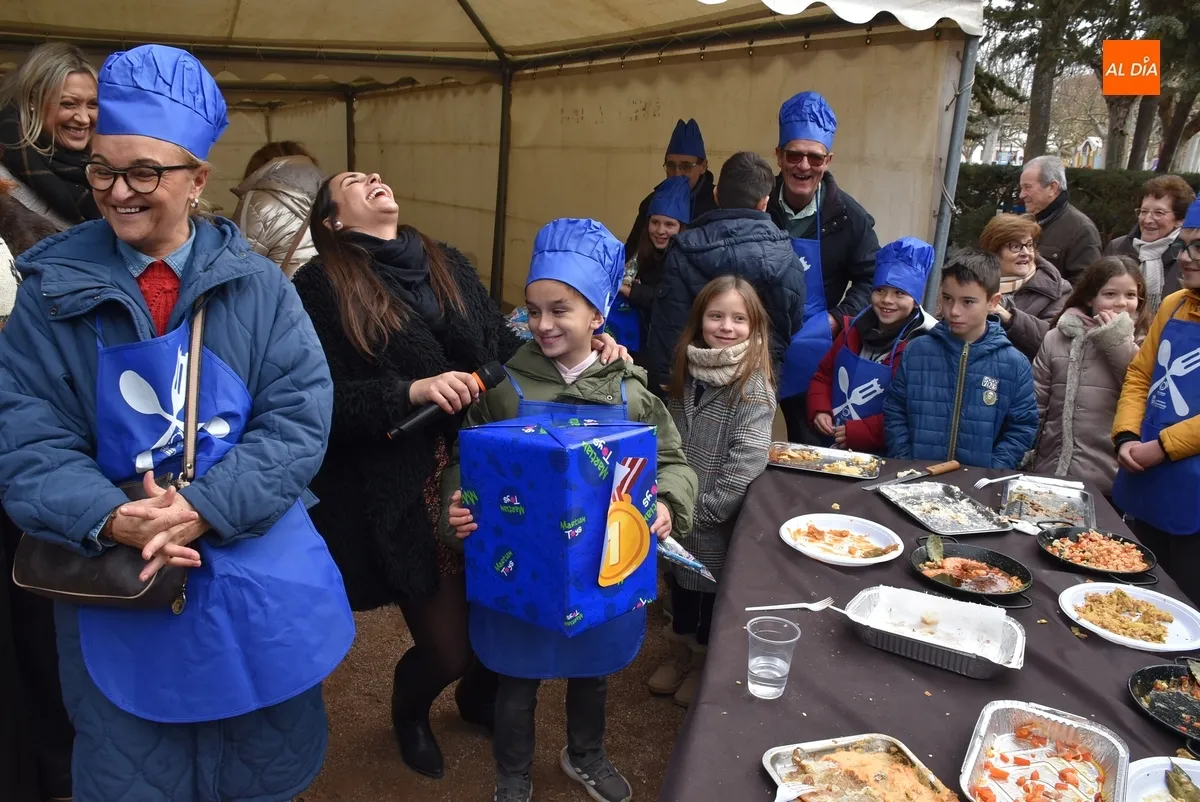 Foto 3 - Choni y Javier triunfan con &lsquo;Rico rico juntitos&rsquo; en la 2&ordf; jornada del concurso de cocina con abuelos
