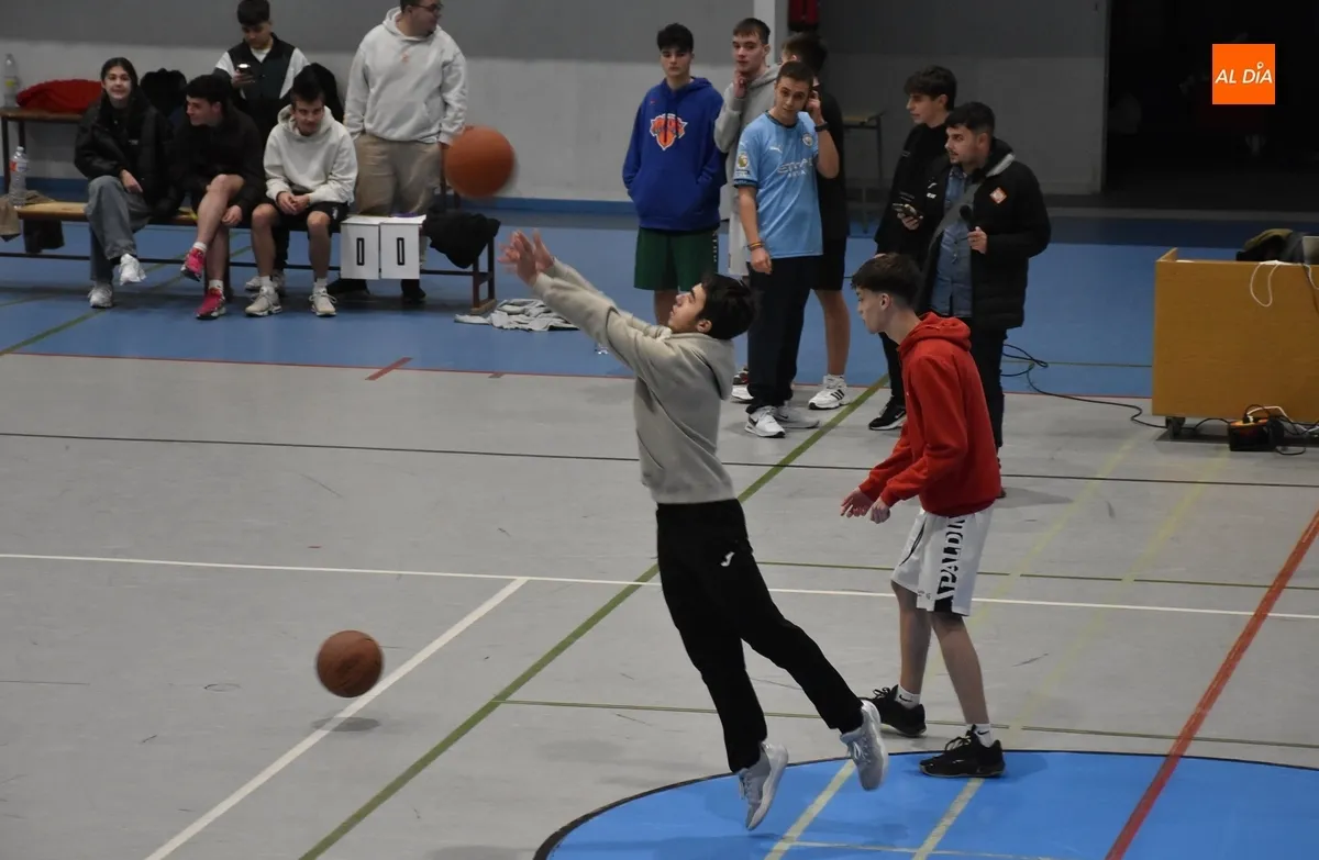 Foto 3 - Princesos se adjudica el Torneo Navide&ntilde;o de Basket 3x3