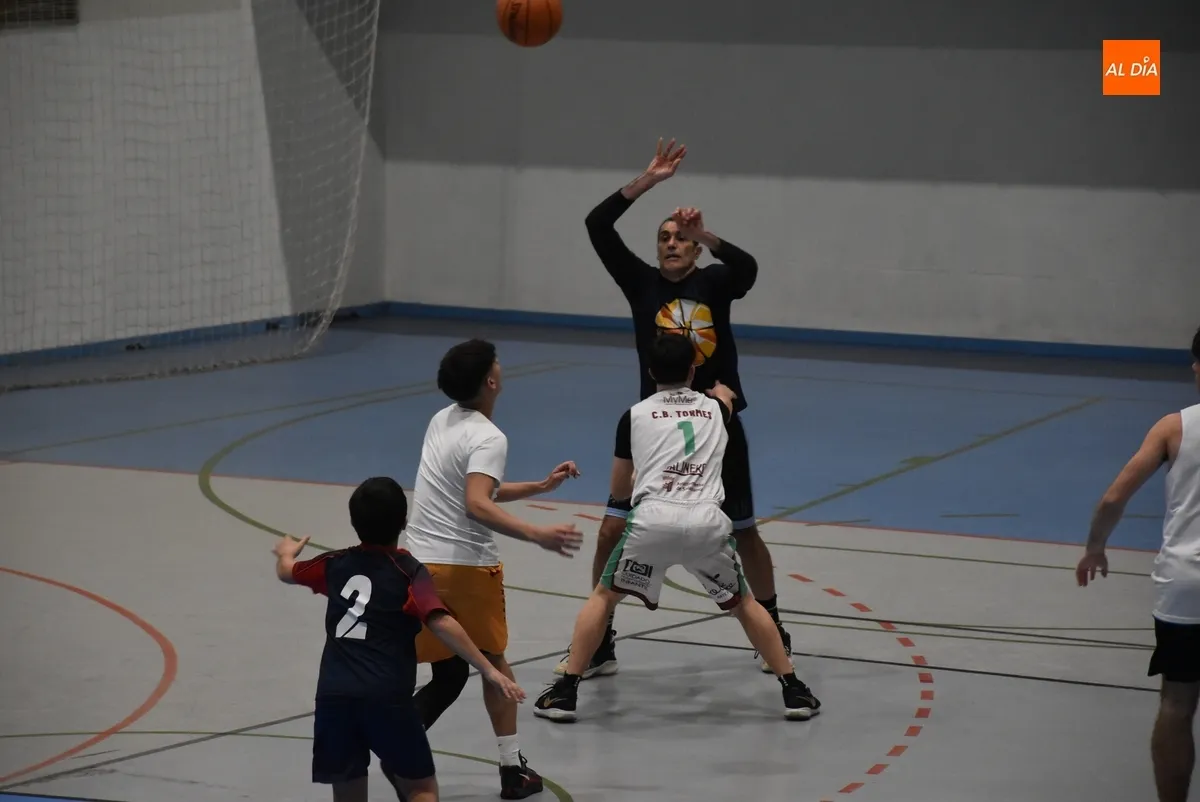 Foto 5 - Princesos se adjudica el Torneo Navide&ntilde;o de Basket 3x3