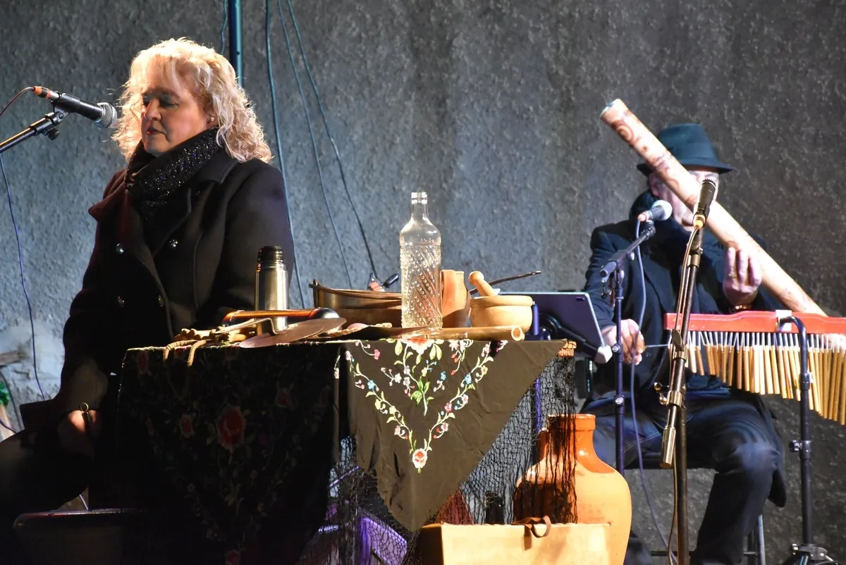 Foto 3 - El Barrio Nuevo completa con un Ni&ntilde;o Jes&uacute;s &lsquo;de verdad&rsquo; y m&uacute;sica en directo el ciclo de belenes