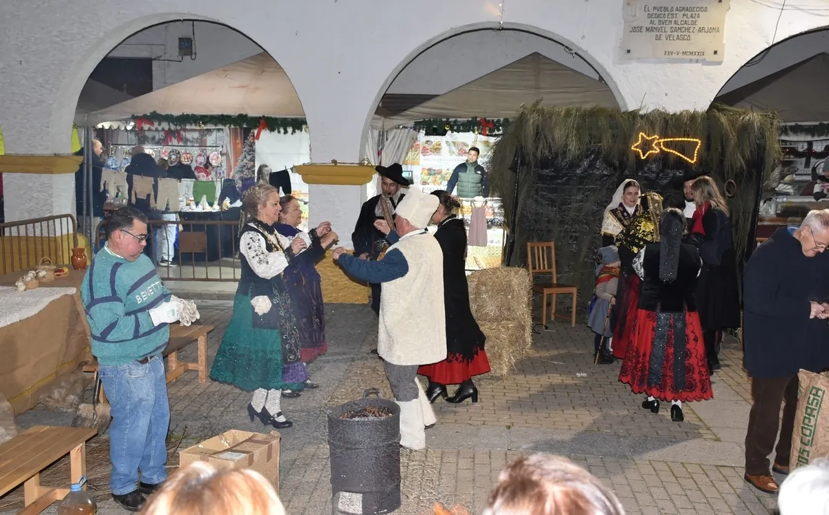 Foto 2 - El Bot&oacute;n Charro abre el tr&iacute;ptico de belenes vivientes de Mir&oacute;briga rezumando tradici&oacute;n
