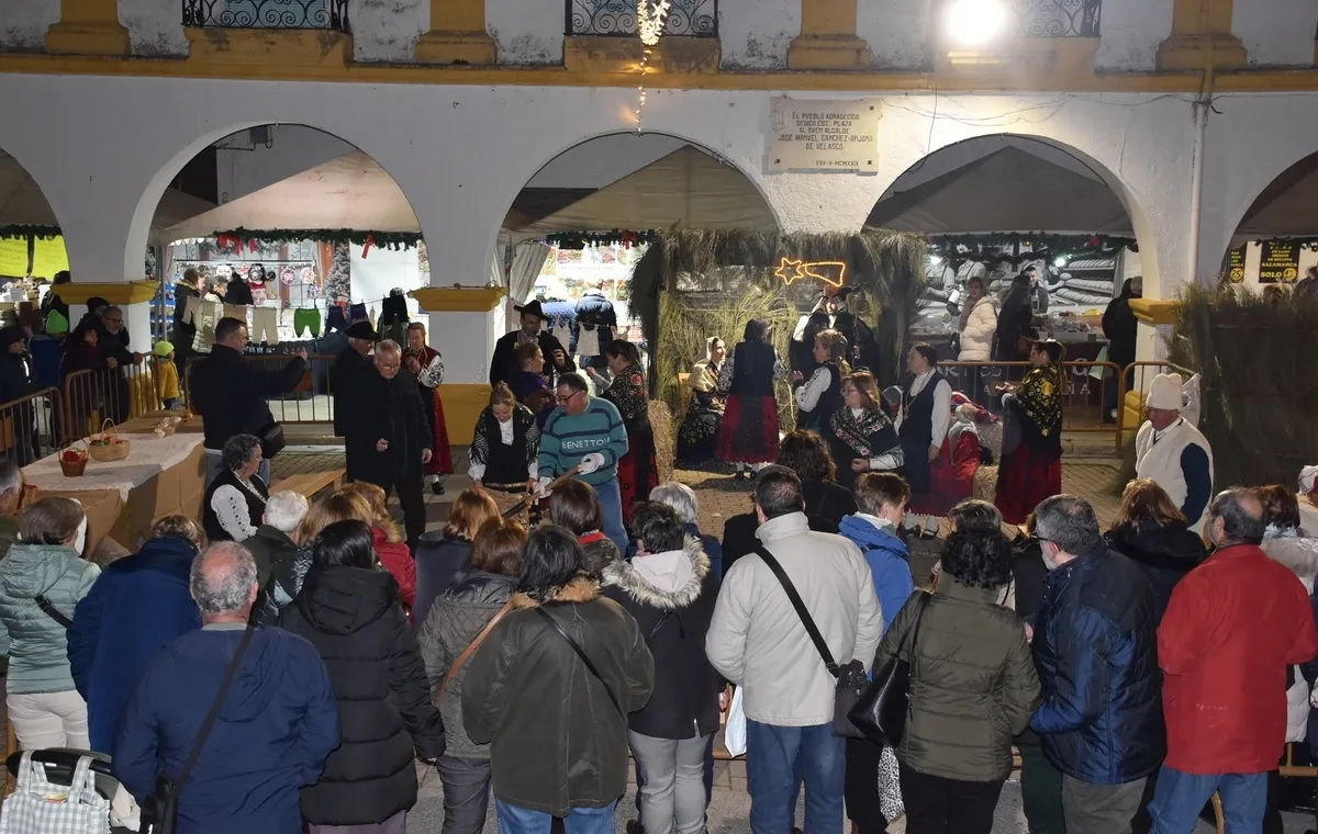 Foto 3 - El Bot&oacute;n Charro abre el tr&iacute;ptico de belenes vivientes de Mir&oacute;briga rezumando tradici&oacute;n