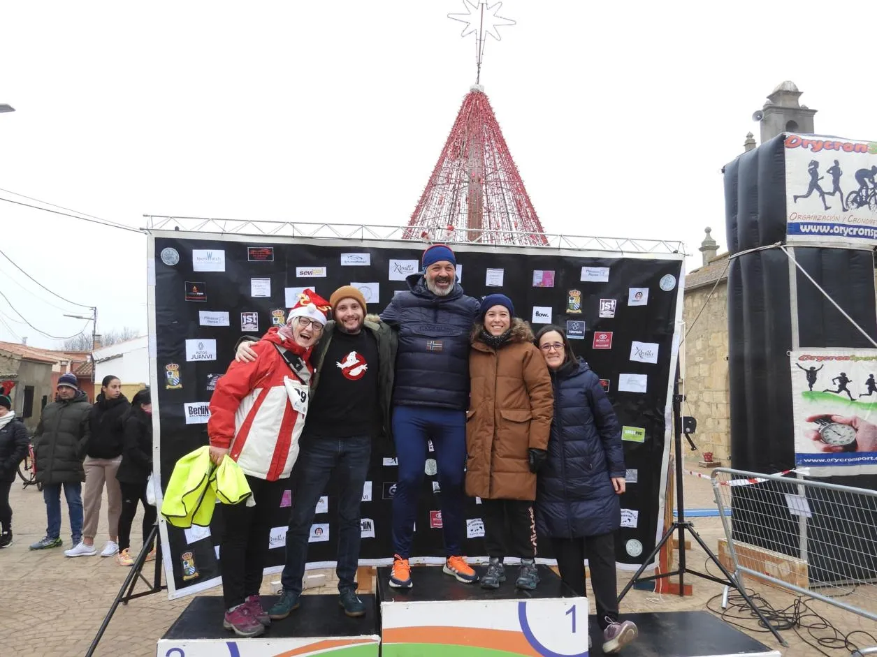 Foto 7 - Cabrillas estrena su San Silvestre con &Aacute;ngel Ayuso y Ester Rodr&iacute;guez como triunfadores