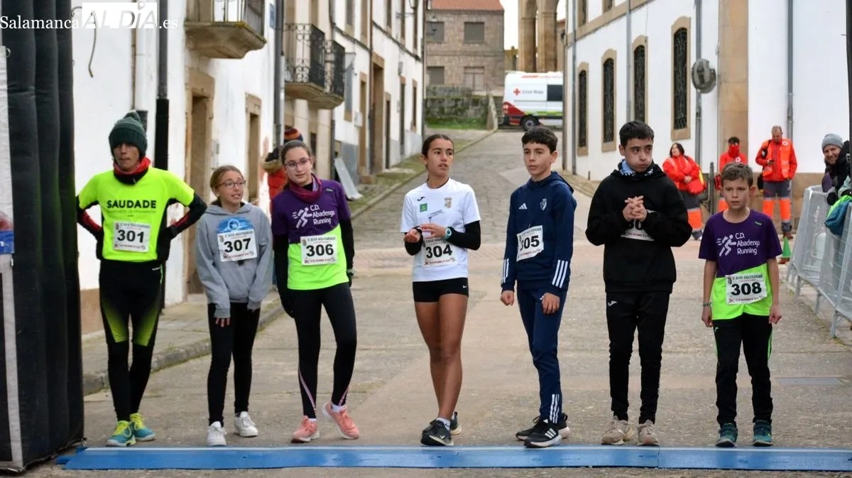 Foto 4 - La X San Silvestre de Lumbrales congrega a 160 atletas y andarines