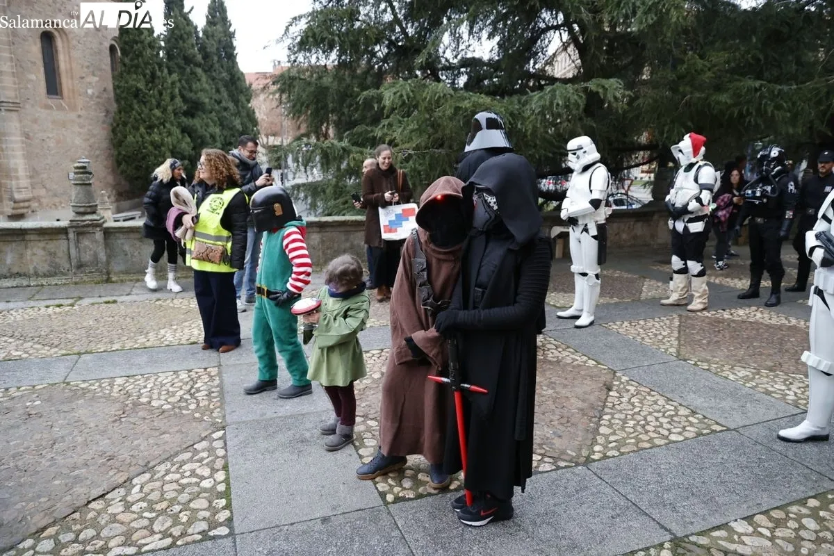 Desfile de la XII edición del Festival Benéfico 'Ningún niño sin juguete'. Fotos: David Sañudo