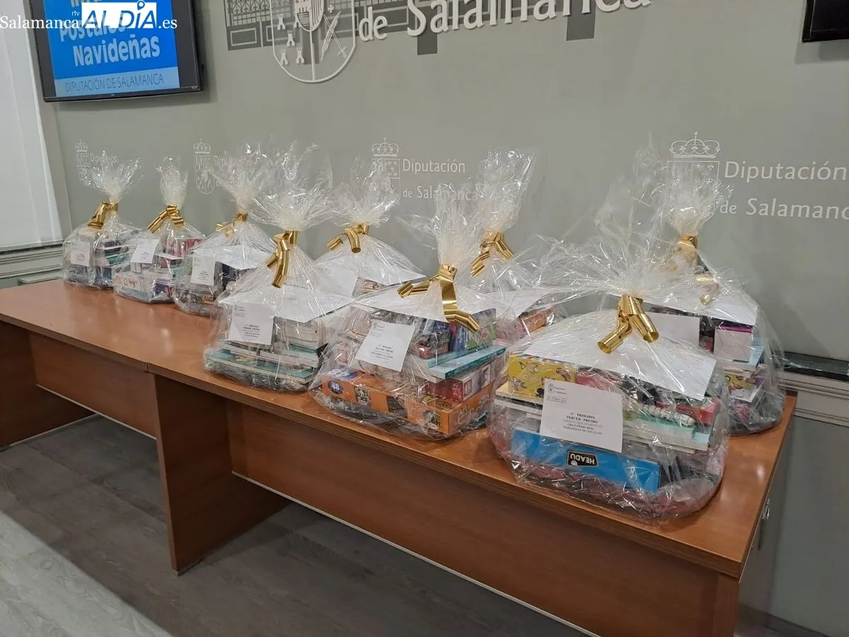 Entrega de los premios del Concurso de Postales Navideñas en el Palacio de la Salina de Salamanca. Foto de Víctor Jiménez