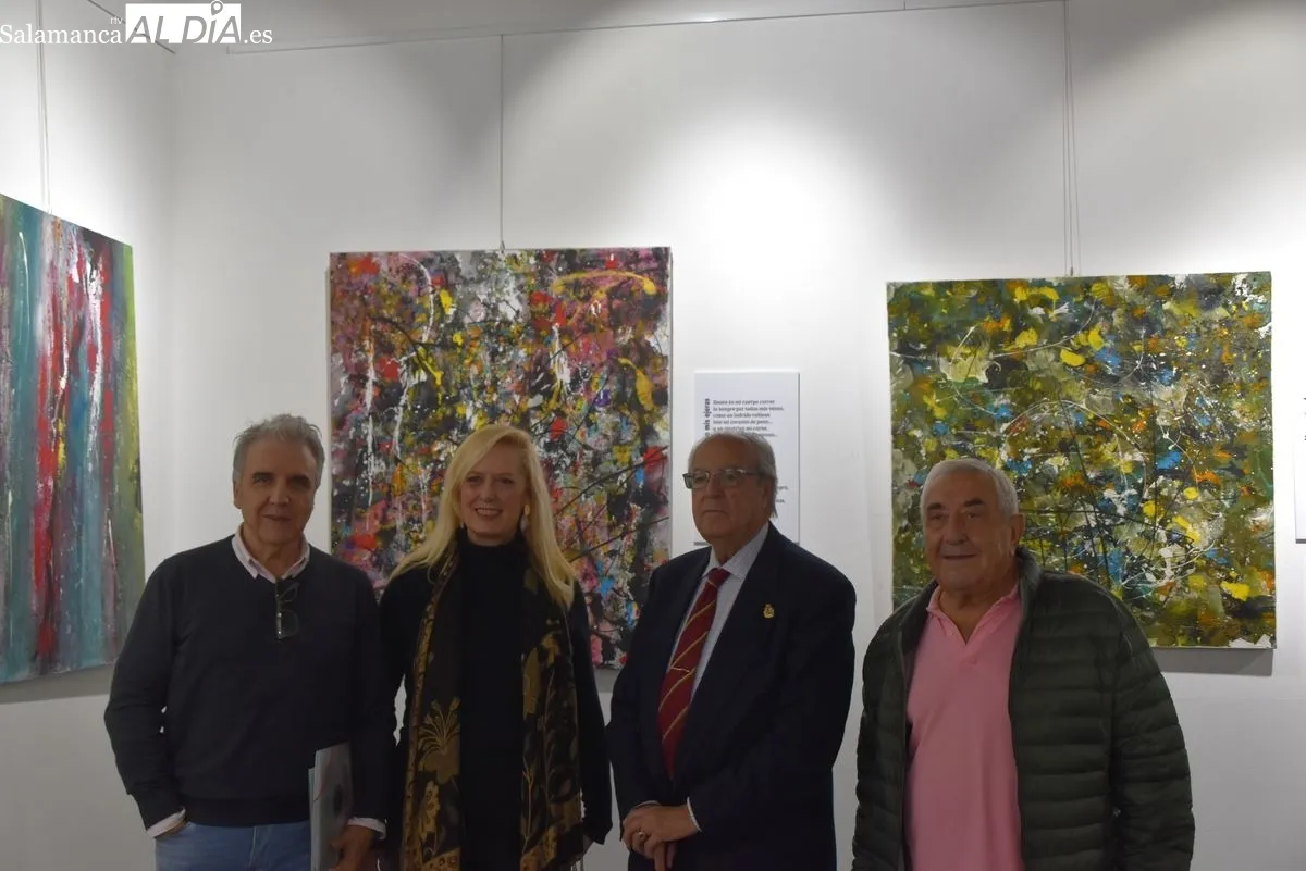 Exposición 'Pinceles y Palabras' en el Casino de Salamanca. Foto de Miguel Hernández