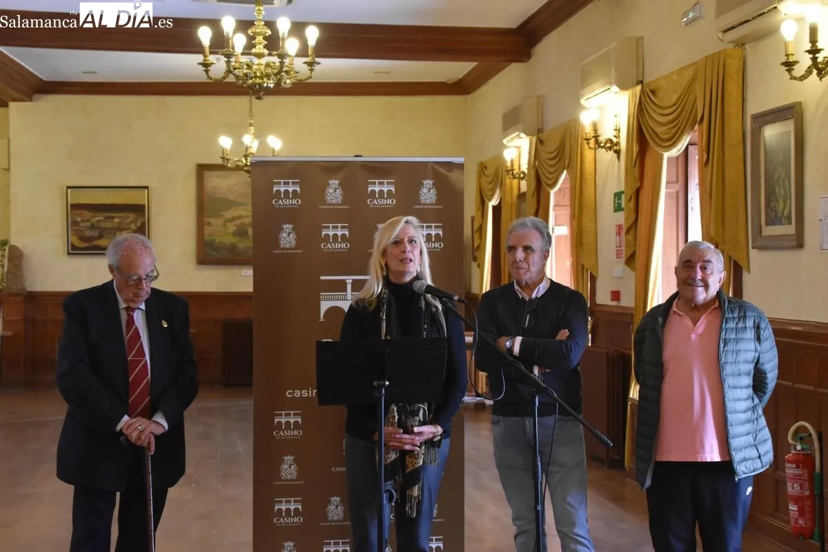 Exposición 'Pinceles y Palabras' en el Casino de Salamanca. Foto de Miguel Hernández