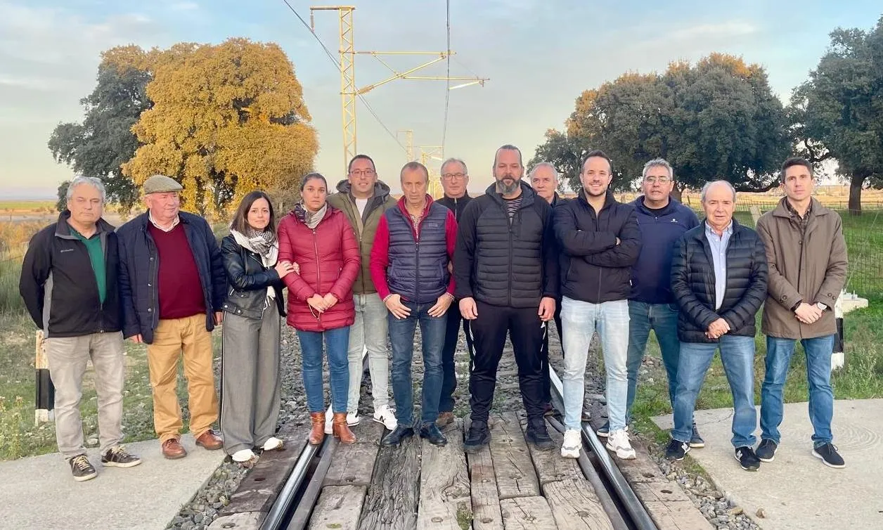 Foto 2 - El PSOE se desvincula del alcalde de La Fuente de San Esteban reprobando su actitud