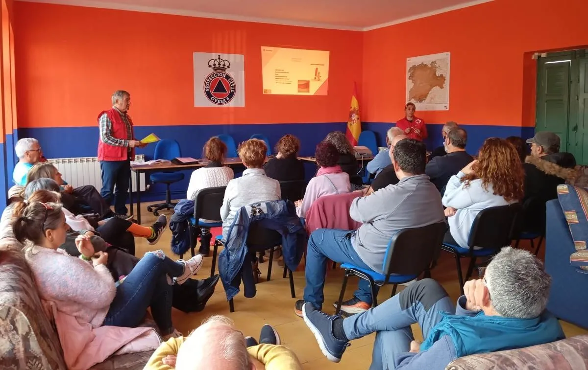 Foto 3 - Impartidos con gran asistencia los primeros cursos de Iniciaci&oacute;n a los Primeros Auxilios