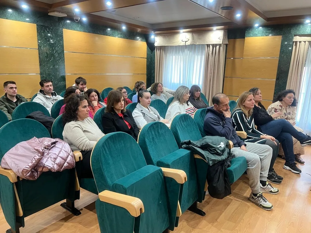 Foto 5 - Las AFE &lsquo;Dinamiza Carbajosa&rsquo; y &lsquo;Espacios Verdes Carbajosa&rsquo; forman a 16 personas desempleadas del municipio