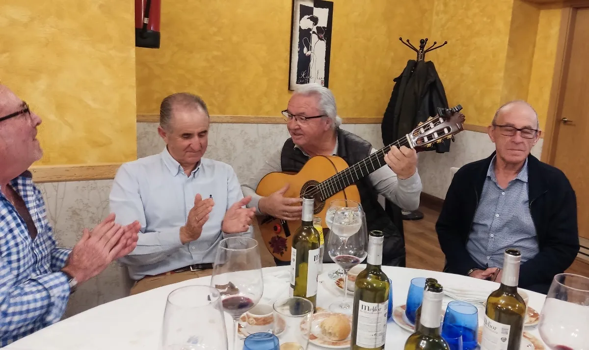 Foto 4 - Los jubilados de ENUSA celebran con nuevas incorporaciones su comida de Navidad