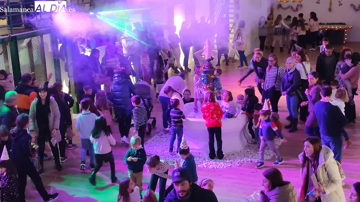 Nochevieja infantil 2024 en Vitigudino / CORRAL