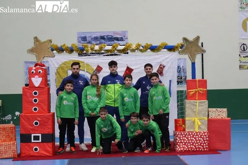 Foto 18 - Las Escuelas Piensos Dur&aacute;n Albense celebran su tradicional presentaci&oacute;n navide&ntilde;a