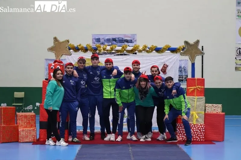Foto 10 - Las Escuelas Piensos Dur&aacute;n Albense celebran su tradicional presentaci&oacute;n navide&ntilde;a