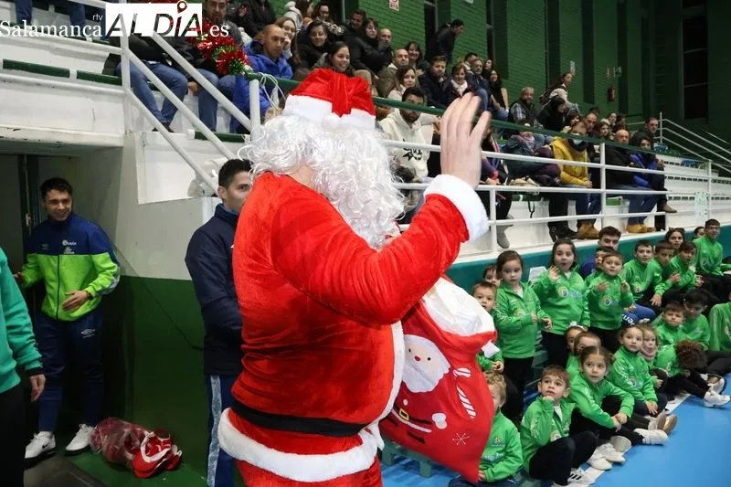 Foto 6 - Las Escuelas Piensos Dur&aacute;n Albense celebran su tradicional presentaci&oacute;n navide&ntilde;a