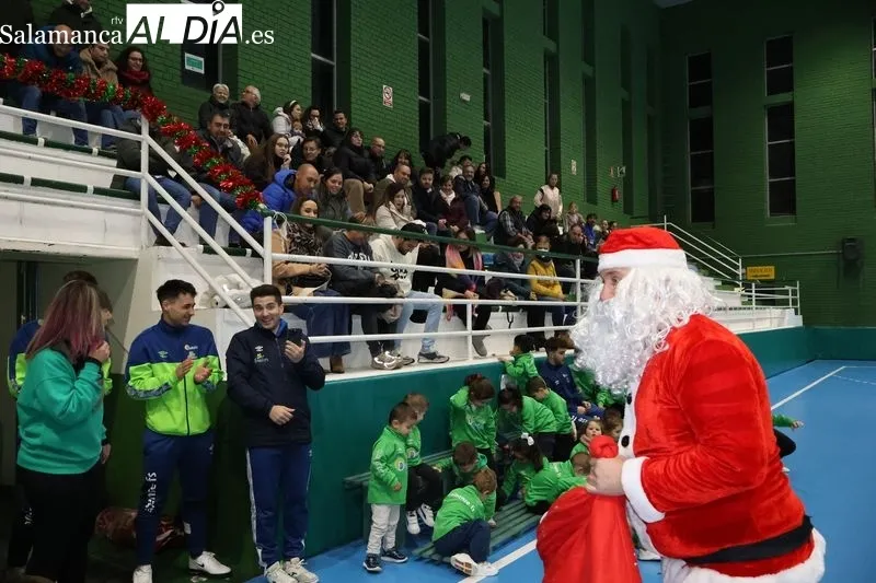 Foto 5 - Las Escuelas Piensos Dur&aacute;n Albense celebran su tradicional presentaci&oacute;n navide&ntilde;a