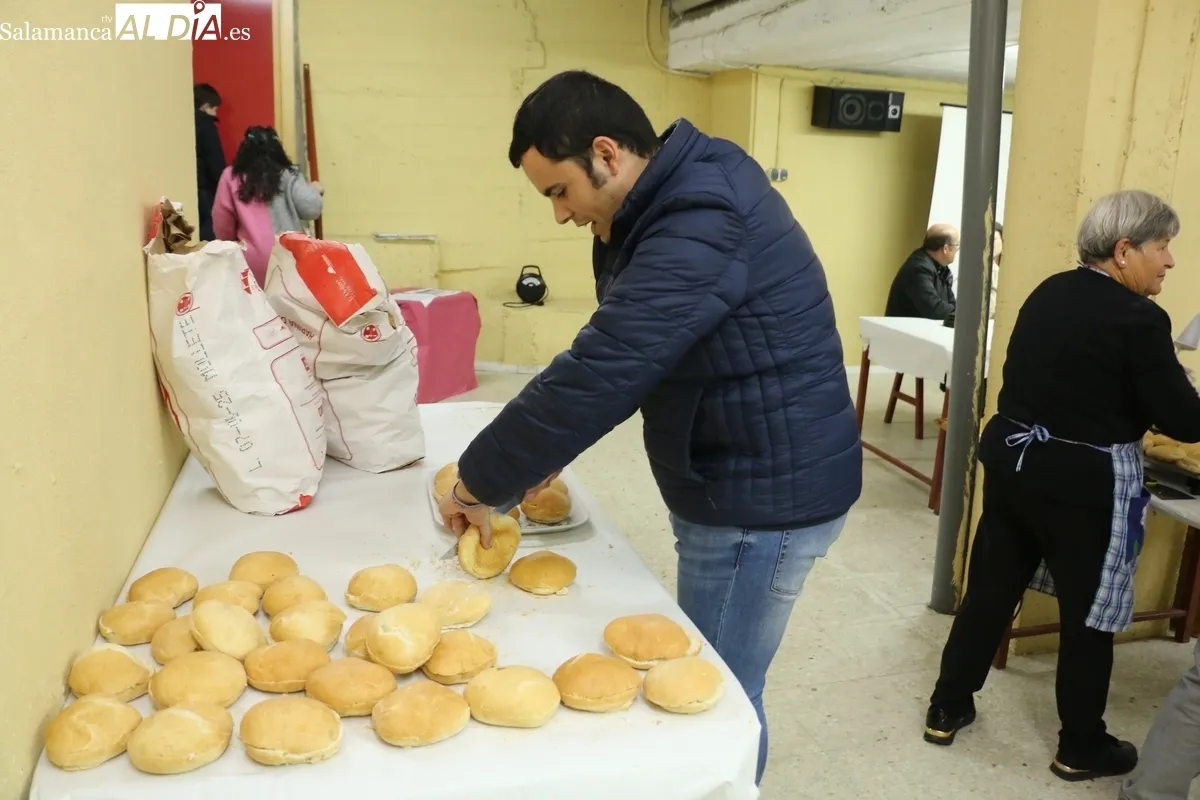 XVI Fiesta de la Aceituna, el Aceite y el Olivo en Aldeadávila de la Ribera / CORRAL