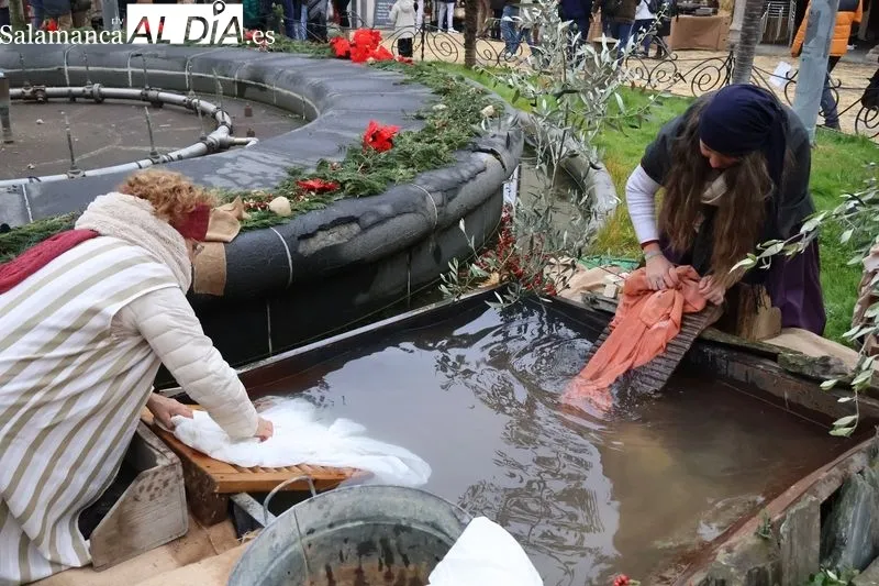 Foto 10 - El Bel&eacute;n Viviente llena de tradici&oacute;n la Plaza Mayor de Alba de Tormes
