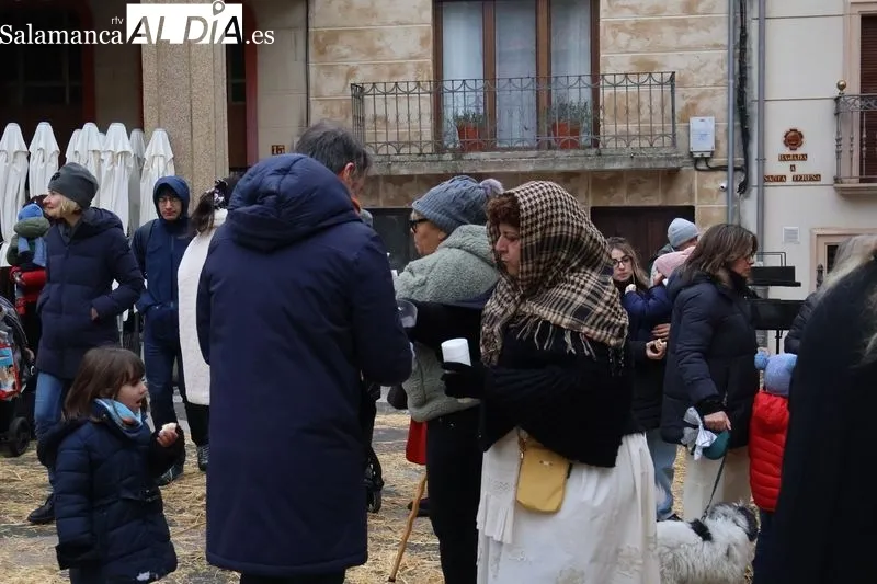 Foto 7 - El Bel&eacute;n Viviente llena de tradici&oacute;n la Plaza Mayor de Alba de Tormes
