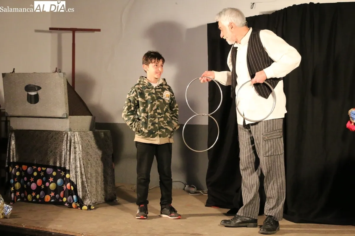 Noches de Magia en Valderrodrigo con Pedro Chirimbamba / CORRAL
