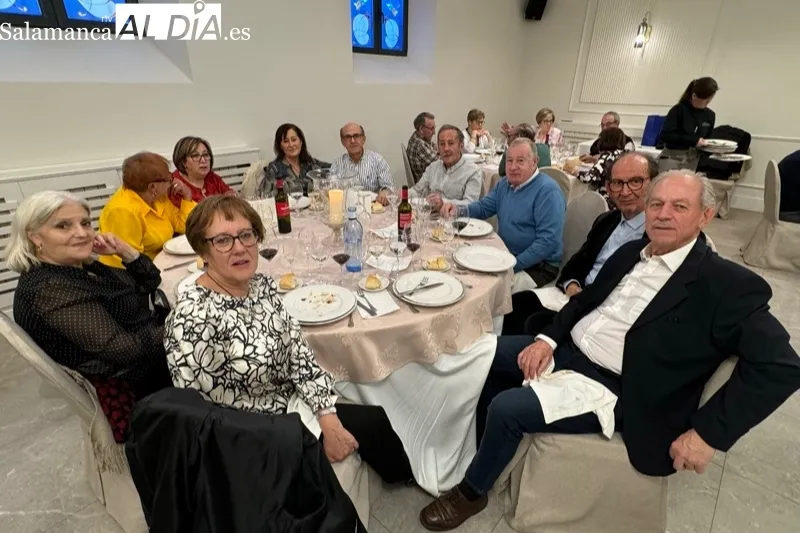 Foto 11 - Abrazos y reencuentros, protagonistas de la 38&ordm; reuni&oacute;n anual de los pe&ntilde;arandinos ausentes
