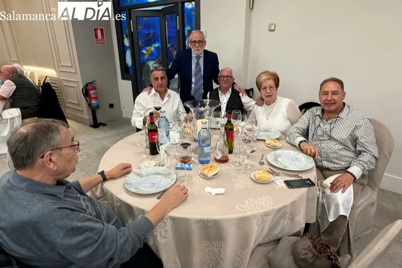 Foto 10 - Abrazos y reencuentros, protagonistas de la 38&ordm; reuni&oacute;n anual de los pe&ntilde;arandinos ausentes