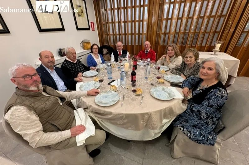Foto 6 - Abrazos y reencuentros, protagonistas de la 38&ordm; reuni&oacute;n anual de los pe&ntilde;arandinos ausentes