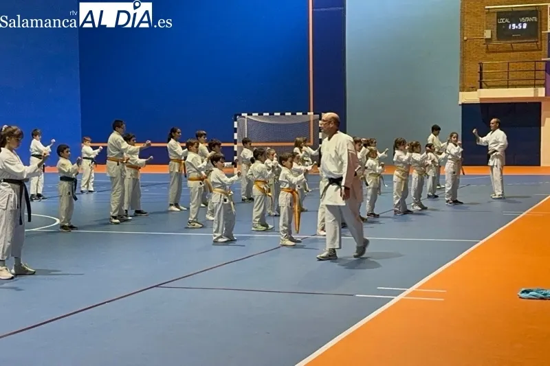 Exhibición de alumnos del Club Kárate Cid