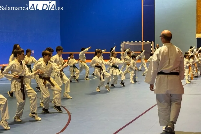 Exhibición de alumnos del Club Kárate Cid