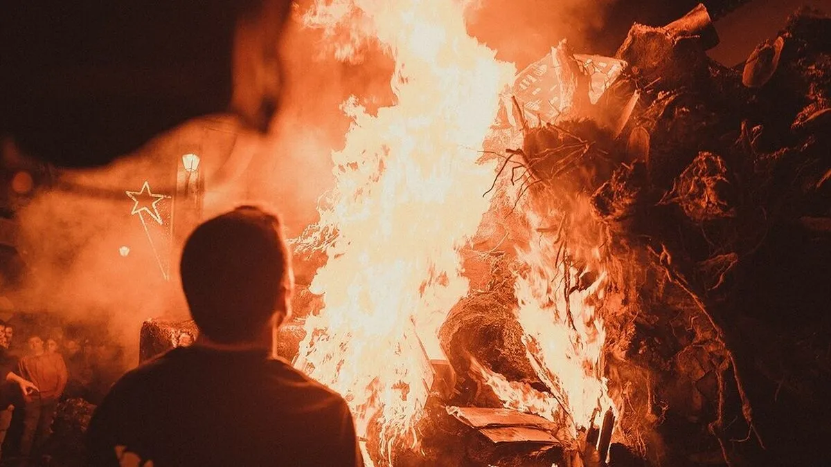 A la luz del Madeiro de Natal (Portugal) 