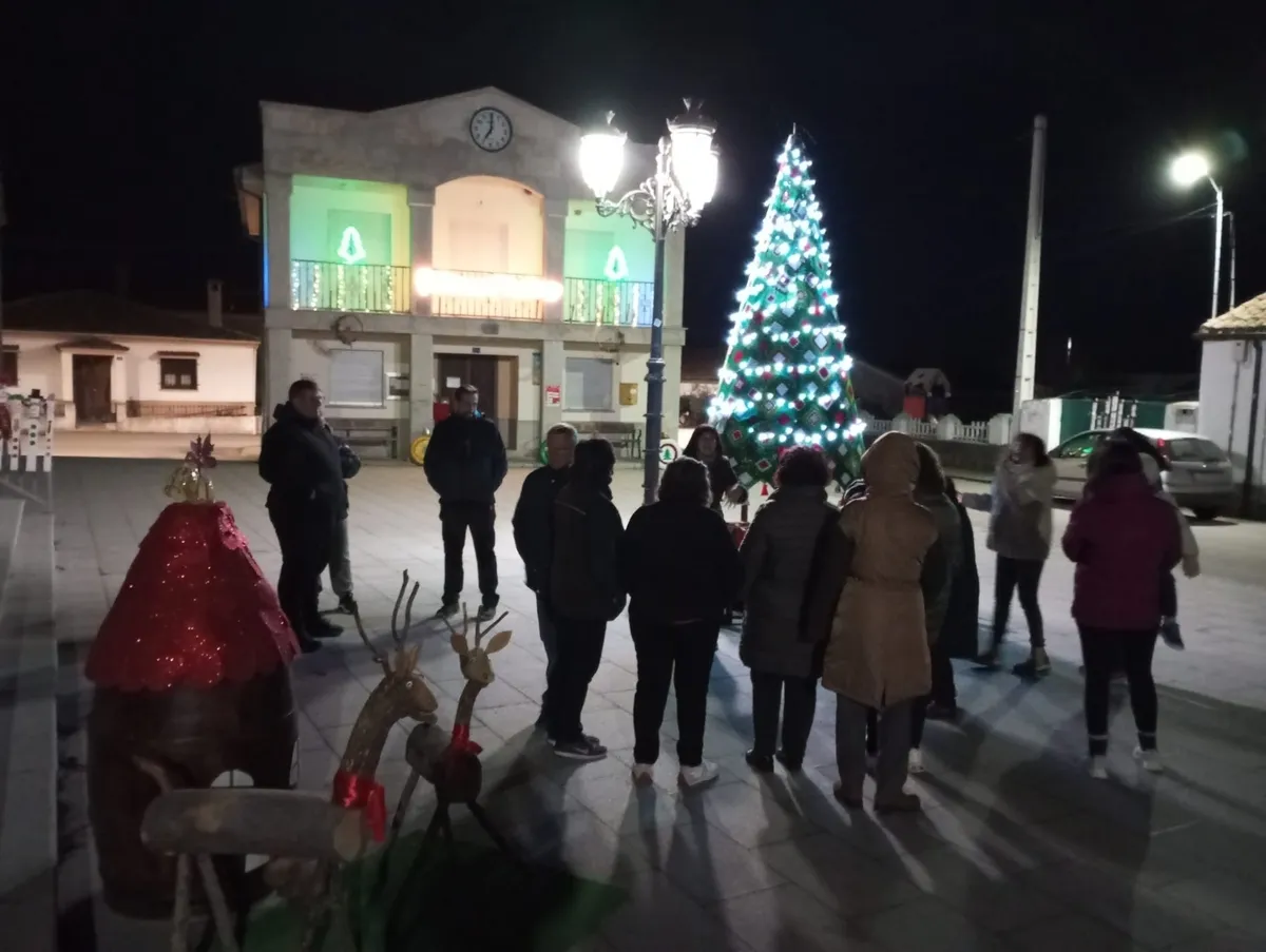 Los vecinos de Valderrodrigo ya viven la Navidad 