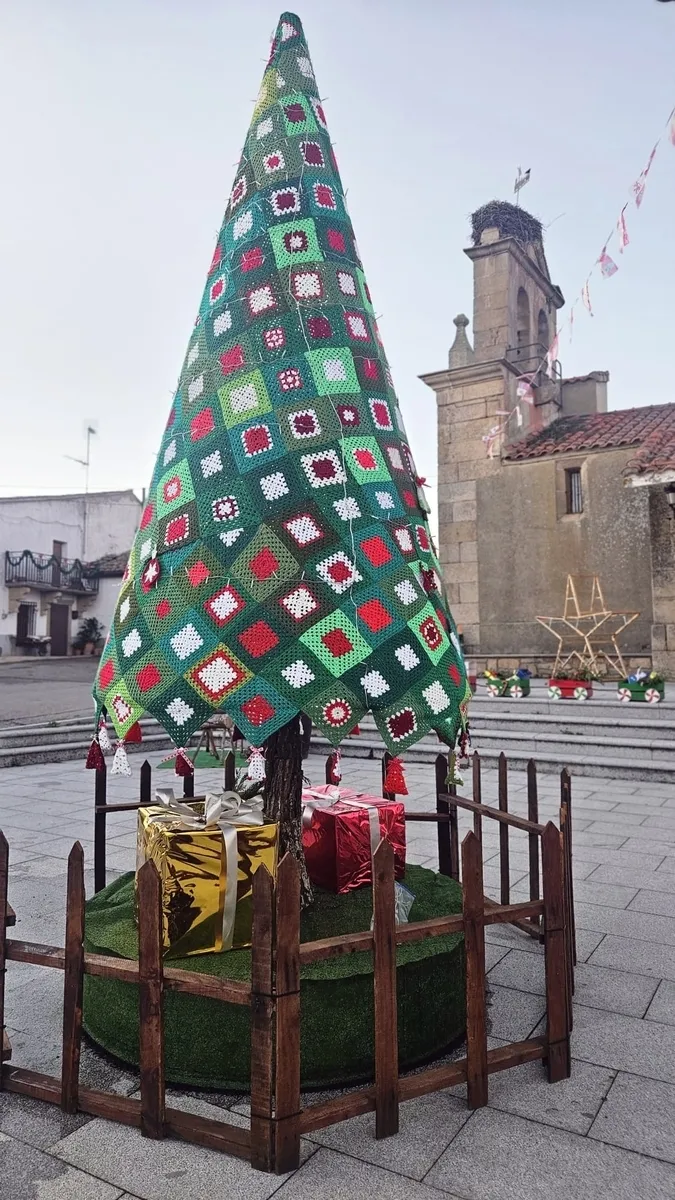 Los vecinos de Valderrodrigo ya viven la Navidad 