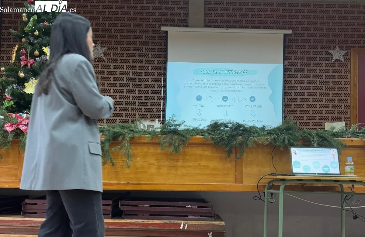 Ponencia sobre salud mental impartida por Raquel Vicente en El Cubo de Don Sancho 