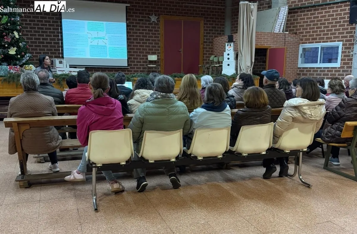 Ponencia sobre salud mental impartida por Raquel Vicente en El Cubo de Don Sancho 